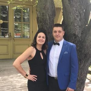 Meet your Posher, Suzanne